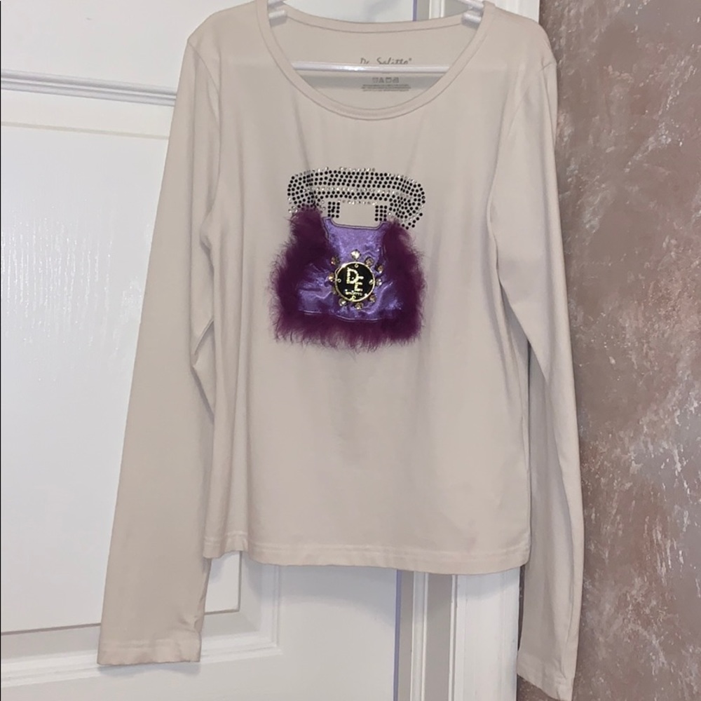 A long sleeve tee with with class